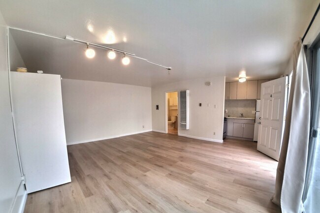 1907 Greenwich St unit 4, San Francisco, CA 94123 - photo 4