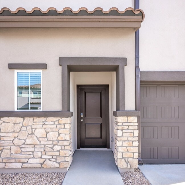 The epitome of privacy and convenience at Amavi Aster Ridge with your own private covered entrance.