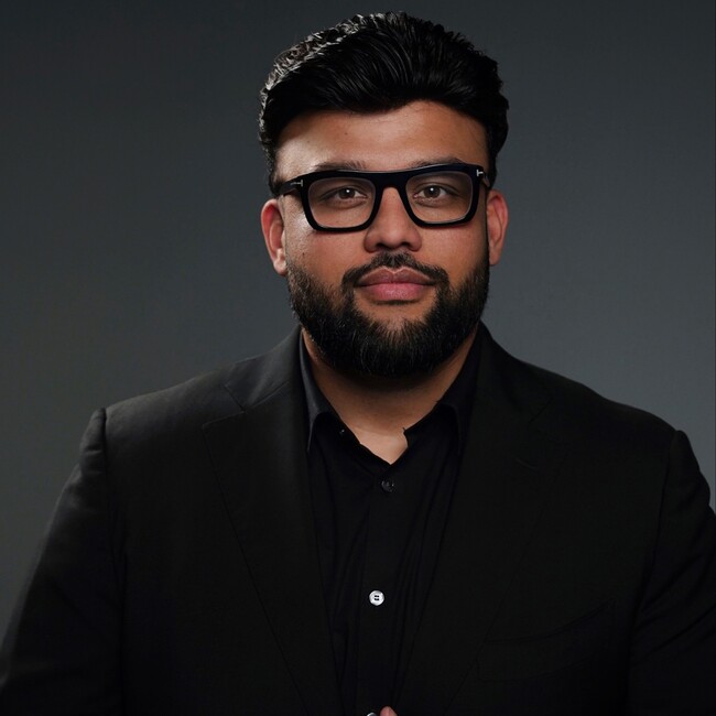Agent Photo