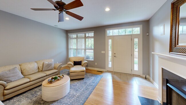 2357 Keep Place unit 2357, Columbus, OH 43204 - photo 2