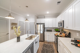 1055 Ln, Fayetteville, NC 28306