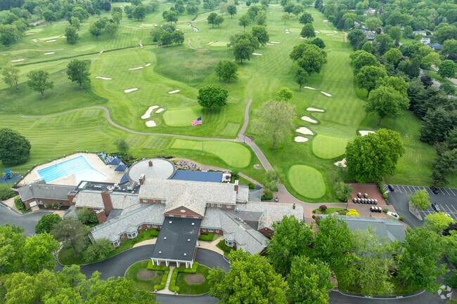 Enjoy a swim after a round of golf at the Brookside Country Club near Sippo Lake.