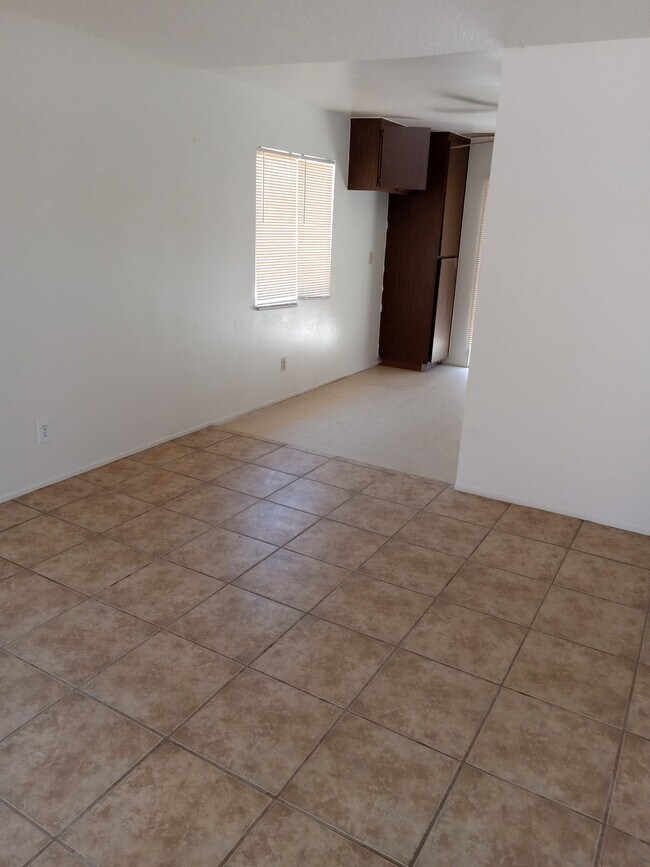 41900 Acacia Ave E, Hemet, CA 92544 - photo 7