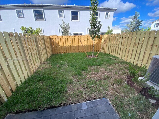 16227 SW 292nd St, Homestead, FL 33033 - photo 5