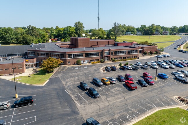 Mater Dei High School is a private school located in Evansville, IN.
