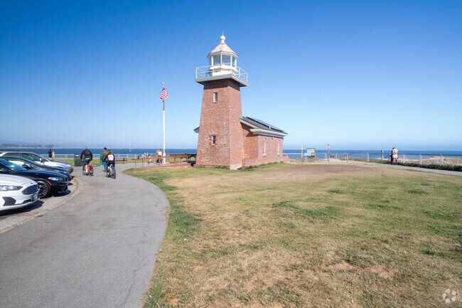 There is also a surfer museum at Lighthouse Neighborhood Park.