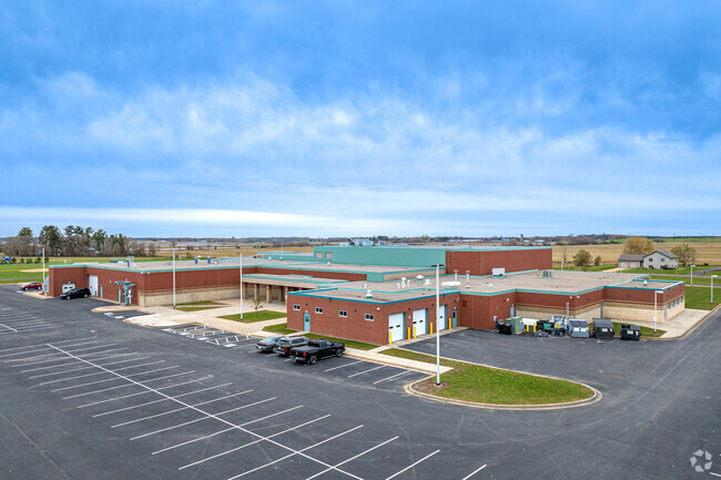 Clear Lake High School has a courtyard on the east side.
