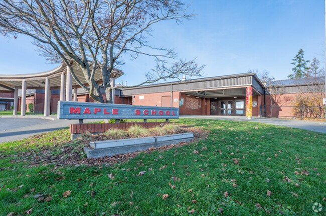 Beacon Hill, Seattle WA
is the home of Maple Elementary School.