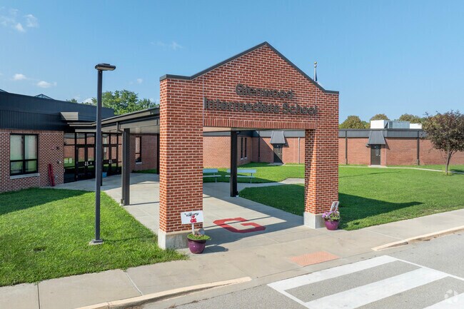 Glenwood Intermediate scores high marks on Niche before sending kids onto high shcool.