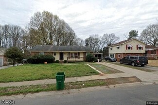 2801 Dalecrest Dr, Charlotte, NC 28269