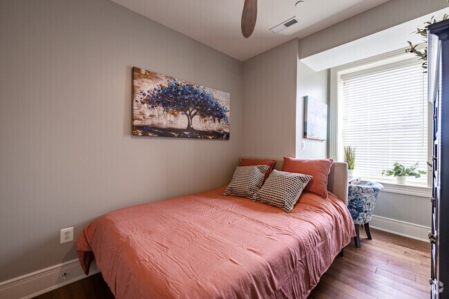 The Eleanor, Baltimore, MD 21217 - photo 4