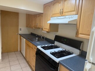 284 Semton Blvd Unit Lower level, Franklin Square, NY 11010