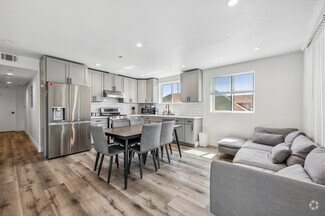 1419 W 35th St, Los Angeles, CA 90018