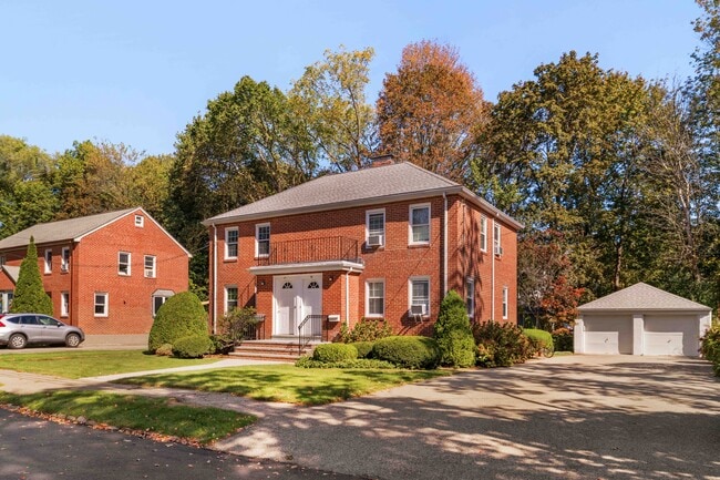 27 Payne Rd, Newton, MA 02461 - photo 2