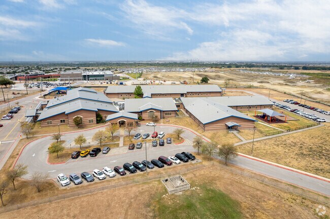 Del Valle Elementary serves almost 700 students from pre-kindergarten to fifth grade.