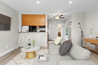 14355 Huston St, Sherman Oaks, CA 91423