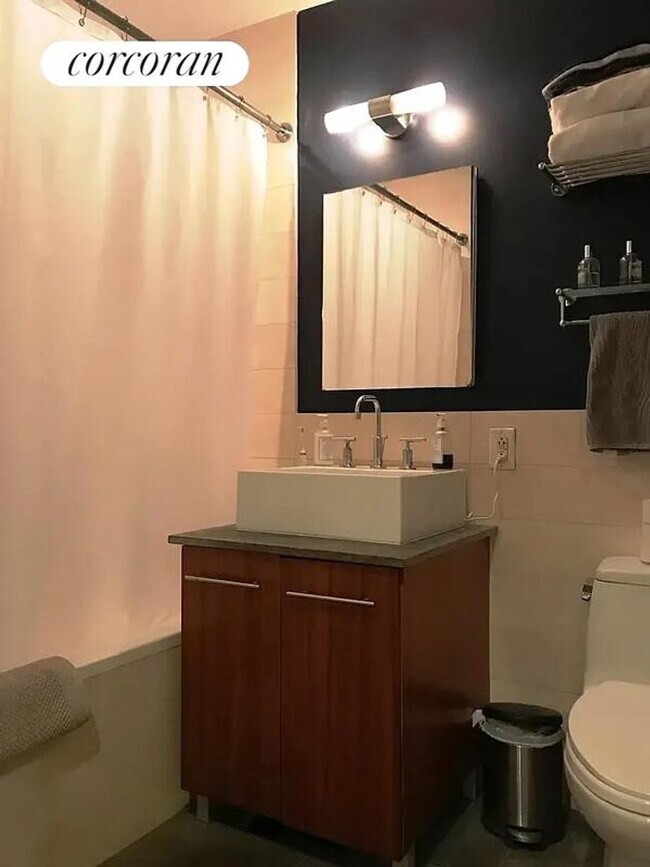 517 W 46th St, New York, NY 10036 - photo 4