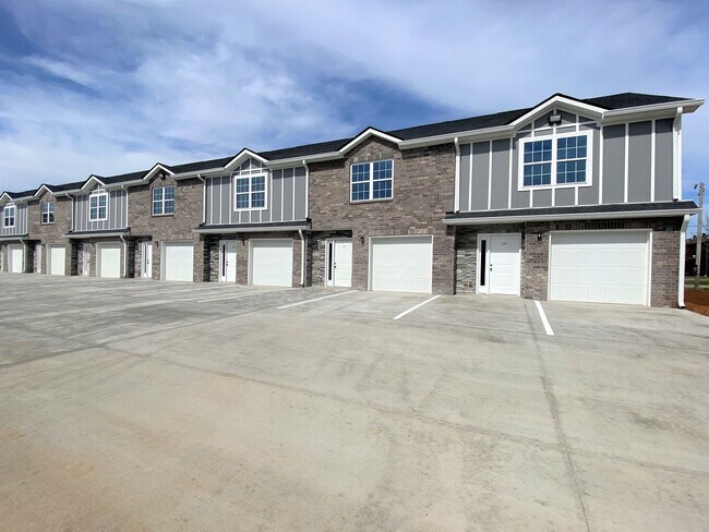 The Villas at Heritage Pointe, Clarksville, TN 37042 - photo 2