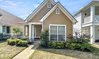 1079 River Isle Dr, Memphis, TN 38103