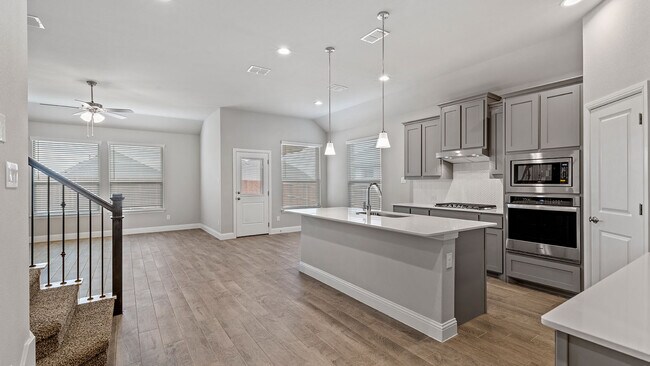 11725 Canopy Trail unit 36199286, Justin, TX 76247 - photo 4