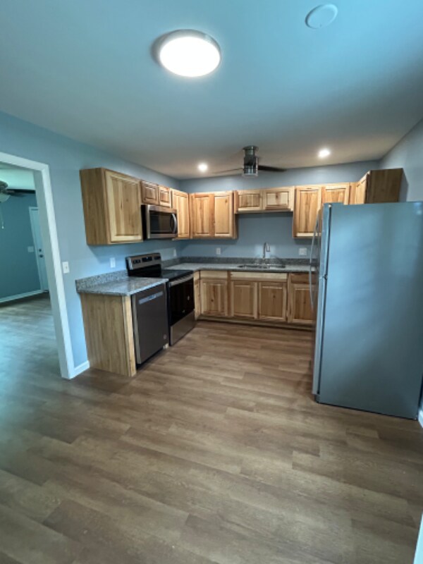 138 Lester Ave, Carthage, TN 37030 - photo 1