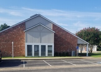 108 N Lee Dr, Gladewater, TX 75647