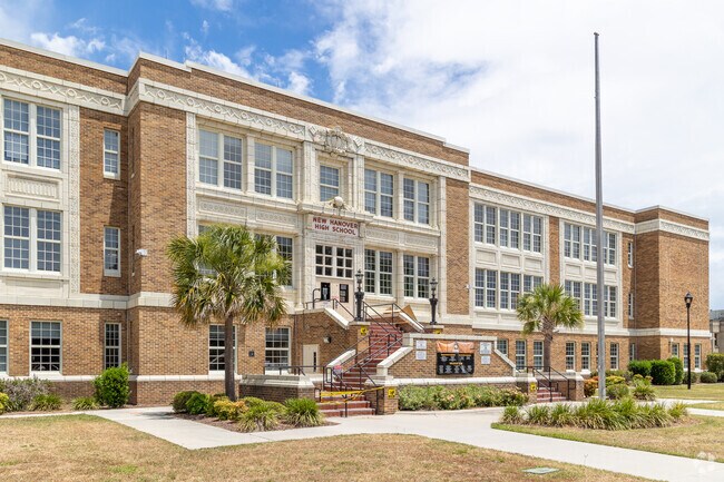 New Hanover High School scores an overall grade of B+ on Niche.