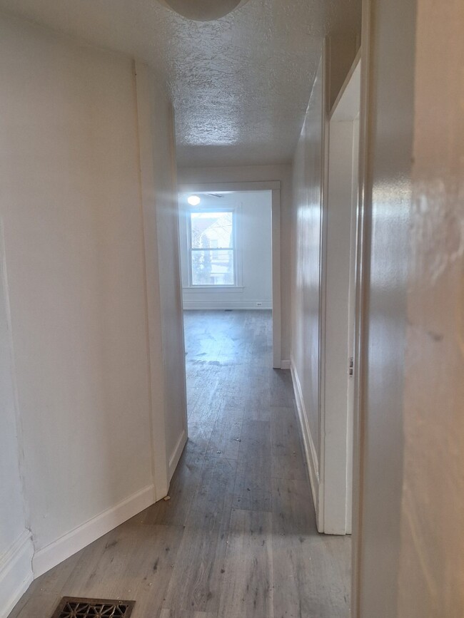 701 Litchfield St Unit 3, Bay City, MI 48706