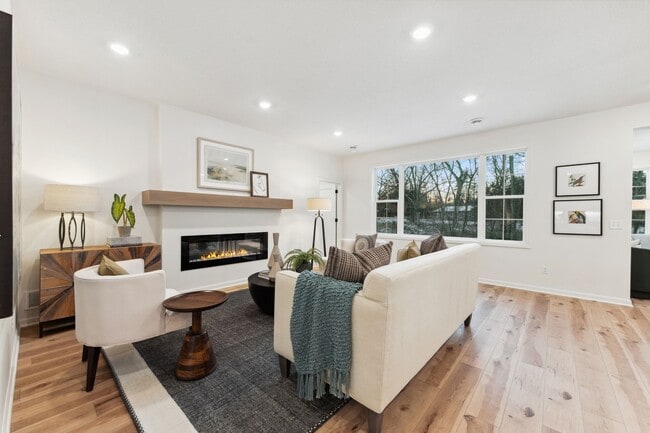 Parkway Meadows - Hans Hagen Villa Series