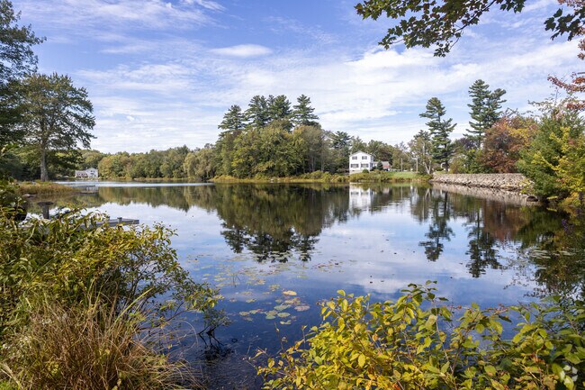With its serene coves and stunning fall foliage, Bow Lake provides a year-round haven for outdoor enthusiasts.