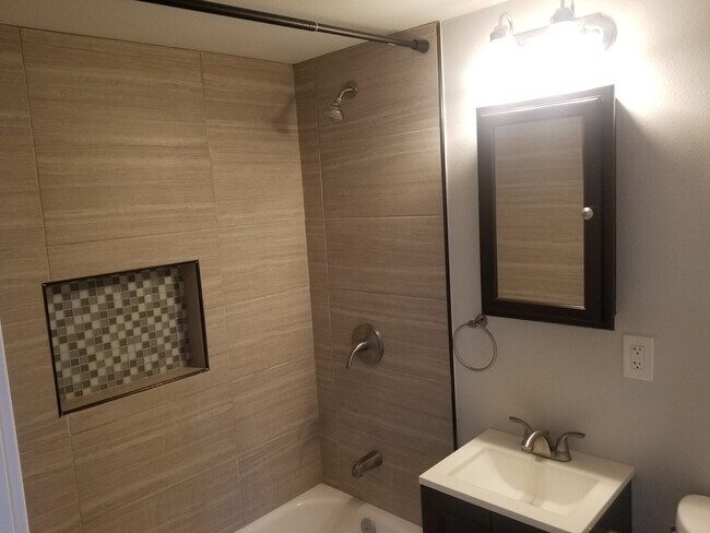 3523 E 58th St unit C, Maywood, CA 90270 - photo 3