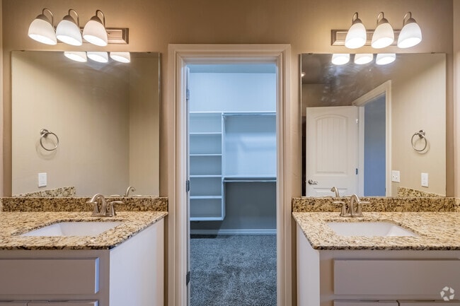 4BR, 2.5BA - 2050SF - Bathroom