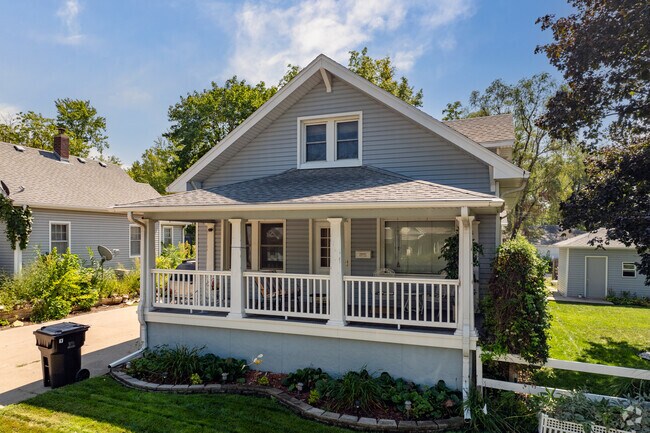 There are many traditional homes in Witherbee.