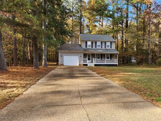27 Braxton Dr, Aylett, VA 23009