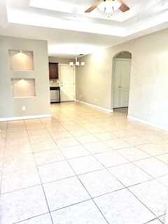 SPACIOUS, CLEAN AND FUNCTIONAL!