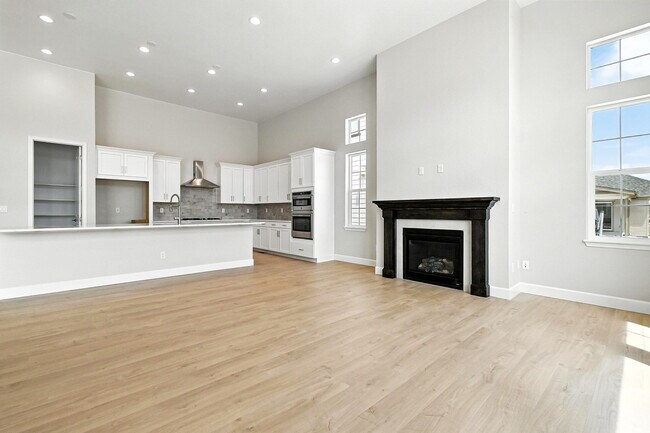 3394 Backdrop Ct, Castle Rock, CO 80108 - photo 6