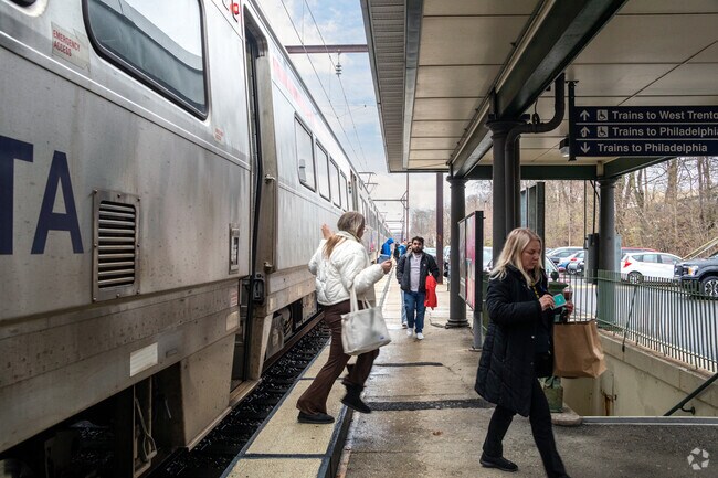 Residents in Bustleton can take a train from the SEPTA Philmont Station to get to Center City.