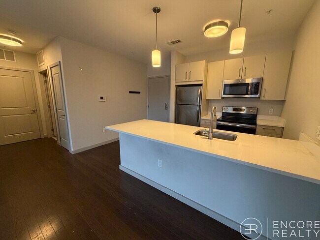 22 Vernon St unit 45-507, Brookline, MA 02446 - photo 2