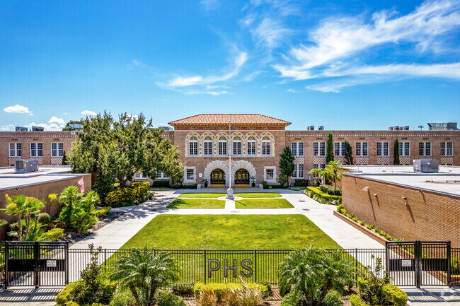 Plant High School has a stunning campus teaching young adults everything they need for college serving Oakford Park locals and surrounding neighborhoods.