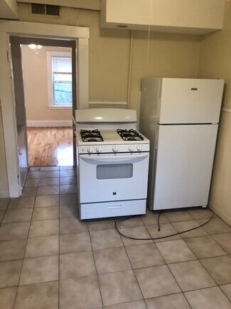 19 Bay St Unit 2L, Cambridge, MA 02139