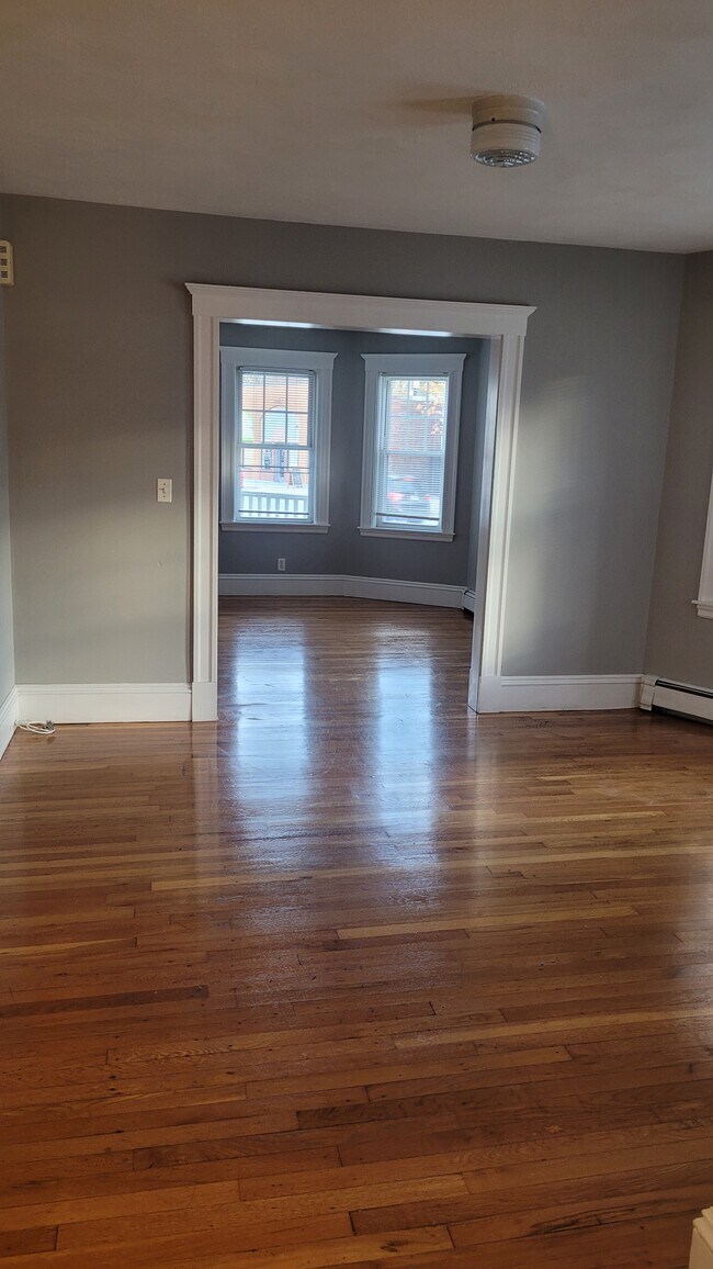 881 Broadway, Somerville, MA 02144 - photo 4