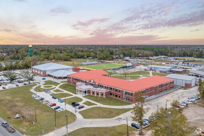 Walker High School teaches grades 9th through 12th.