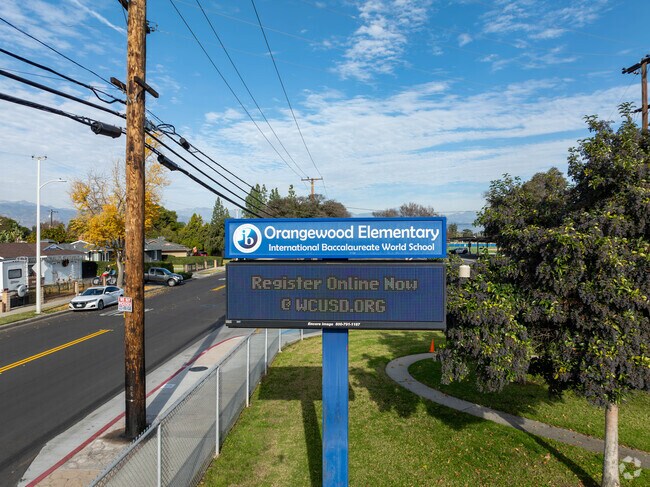Orangewood Elementary School is in the West Covina Unified School District.