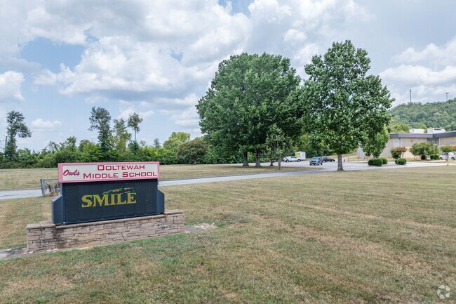 Ooltewah Middle School is located in the Ooltewah Center neighborhood.