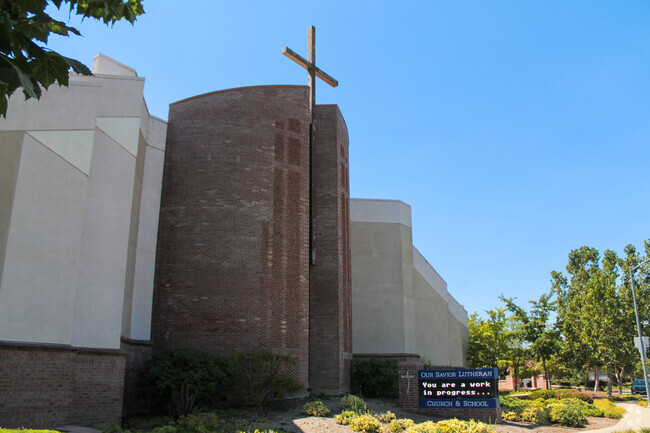 Our Savior Lutheran provides private education in the neighborhood of 
Livermore Valley