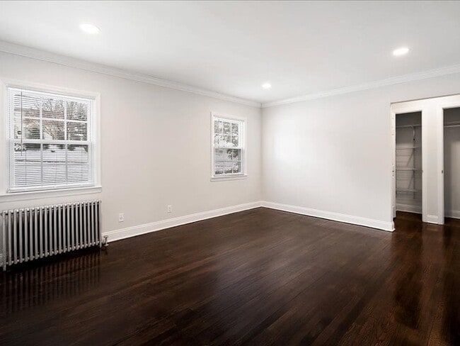 Hilltop Manor Apartments, Little Falls, NJ 07424 - photo 2