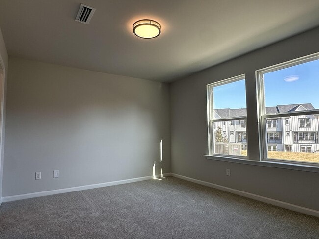 246 Ferebee Place unit 72, Charlotte, NC 28213 - photo 6