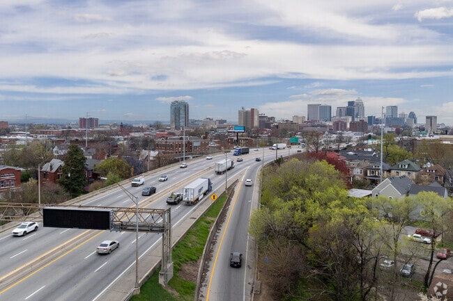 Smoketown residents have easy access to the I-65 interstate for travel.