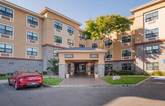 4881 Birch St, Newport Beach, CA 92660