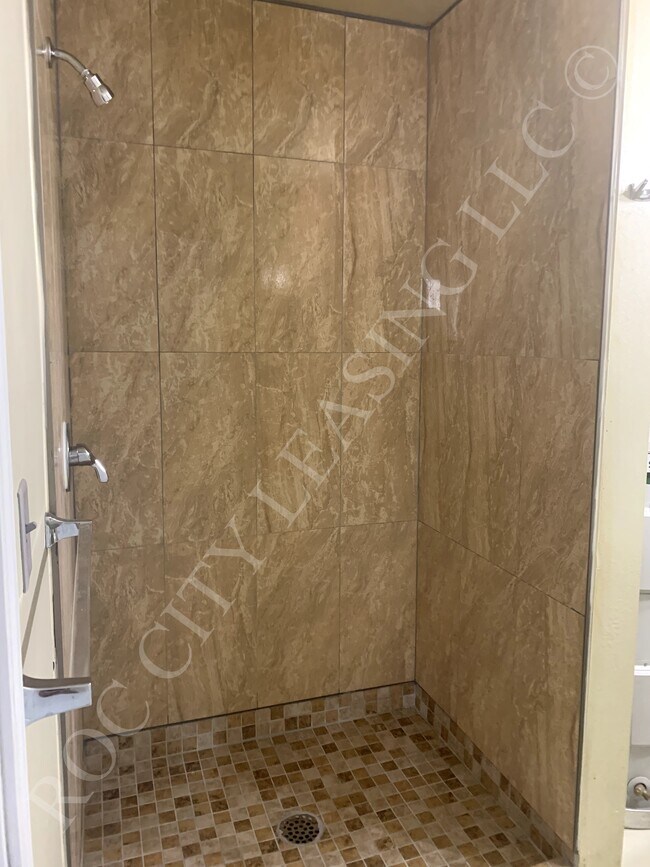 Hive@155 and Hive Andrews, Rochester, NY 14604 - photo 5